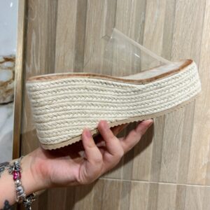 Cuña transparente