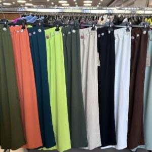 Pantalón cinturón piedras