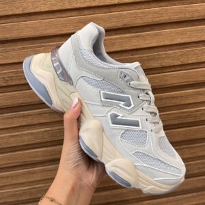 Deportiva NB gris 9060